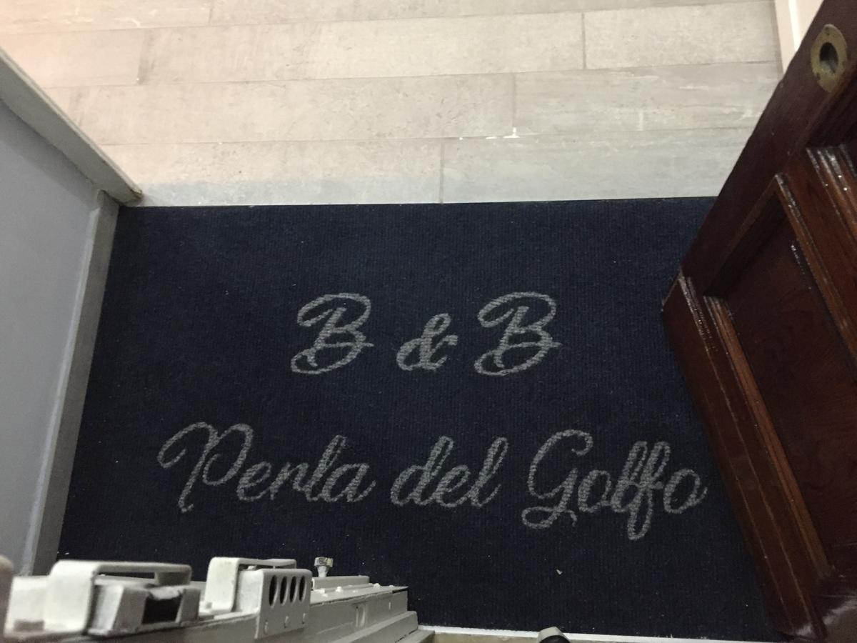 B&B La Perla Del Golfo Наполи Екстериор снимка